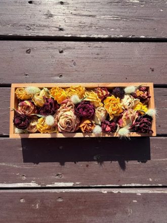 主催イベント：ドライフラワーのフレーム作りの画像