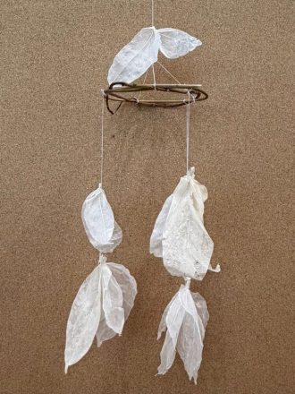 主催イベント：スケルトンリーフのオーナメント作りの画像