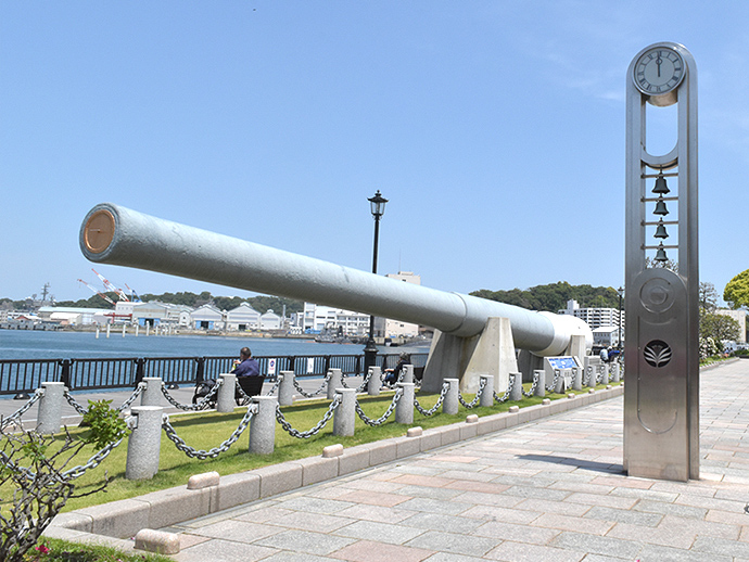 戦艦「陸奥」の主砲の写真